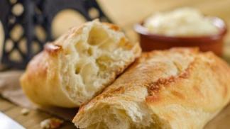 French baguette: recipe in the oven with photos